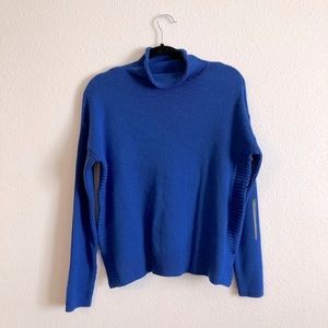 NWT Tahari Royal Blue turtle neck sweater